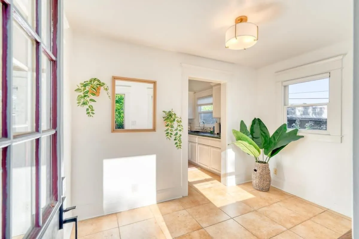 Holiday home Stay Portland - Cute & Charming Portland Home 91 Walkscore