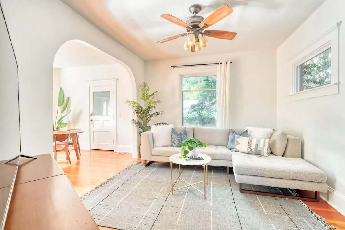 Stay Portland - Cute & Charming Portland Home 91 Walkscore 0*,  United States