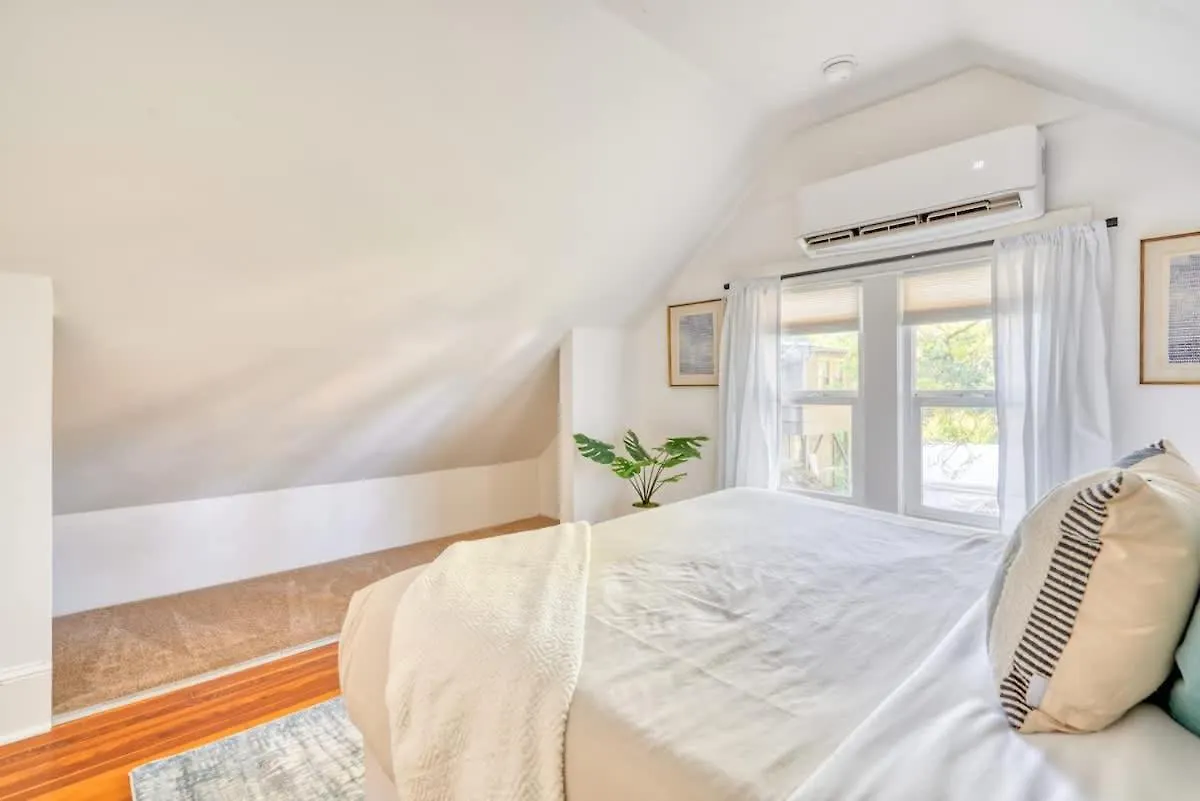 Stay Portland - Cute & Charming Portland Home 91 Walkscore