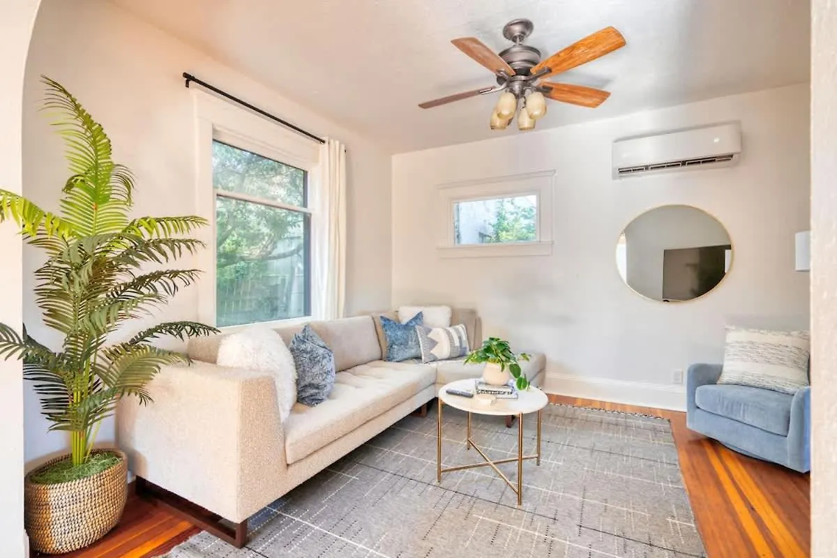 Holiday home Stay Portland - Cute & Charming Portland Home 91 Walkscore United States